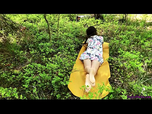 ❤️ Stranac na Tinderu masturbira moju macu i strastveno jebe u šumi ❌ Analni video na hr.dreamypassionatespotlight.ru ❌❤
